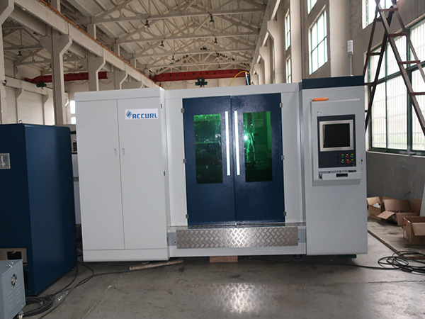 12mm lazer prerës Metal Sheet dhe Tube Fiber Laser Prerje Machine
